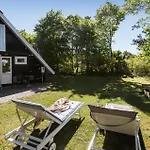 3 Bedroom Beautiful In * Glesborg