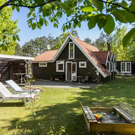 Дом отдыха 3 Bedroom Beautiful In