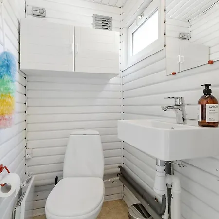 3 Bedroom Beautiful In Feriehus Glesborg
