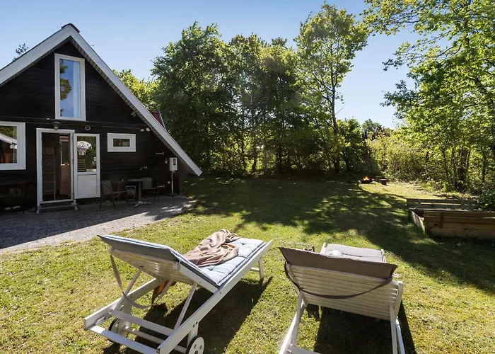 3 Bedroom Beautiful In * Glesborg