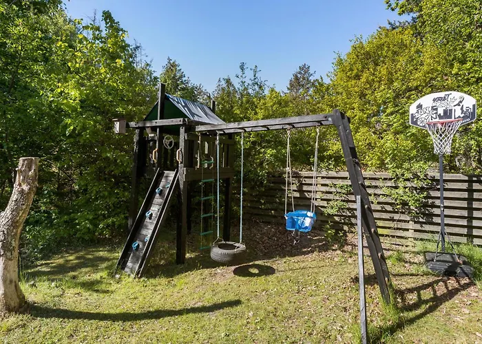 3 Bedroom Beautiful In Glesborg